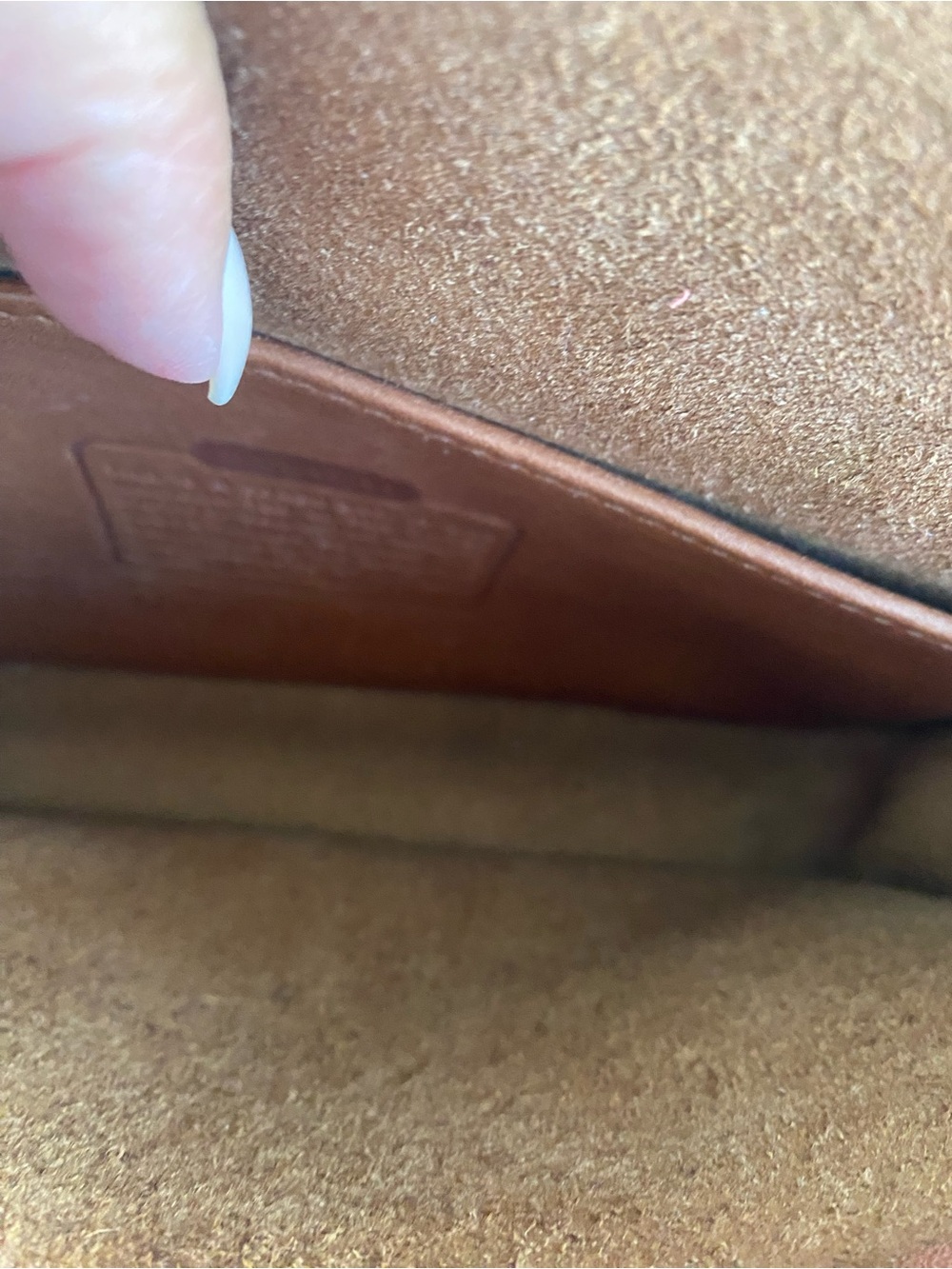 Coach 9755 vintage Brown Leather Crossbody with Gold Turn-Lock - Picture 4 of 16
